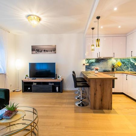 Flexible Selfcheckins 38 - Zagreb - Garage - Loggia - New - Luxury - Apartment Екстериор снимка